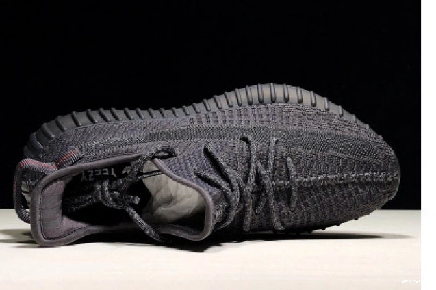 V2 350 ADIDAS BLACK MENS FU9006 YEEZY BOOST 0917